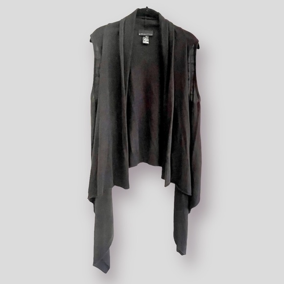 ATTENTION, WOMENS BLACK,  SLEEVELESS, CASUAL SWEATER. SIZE XL. - Picture 1 of 3